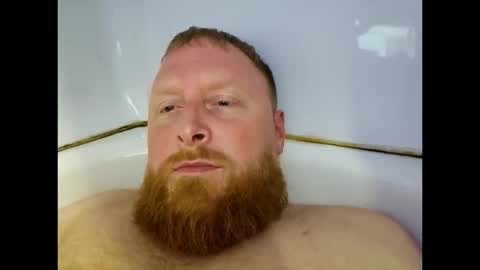 Snapshot of longshlong54321 chatting on October 10, 9:47 pm Come in to talk stay for the cock lol online show from October 10, 9:47 pm