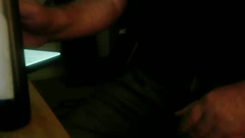 Snapshot of looking_and_hoping chatting on October 13, 10:43 pm Daddy gets HARD online show from October 13, 10:43 pm