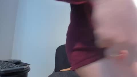 Snapshot of loovelymiia_ chatting on January 2, 7:51 pm Mia Aniston online show from January 2, 7:51 pm