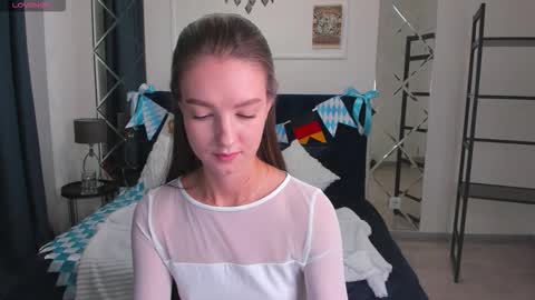 Ur sensual Lora online show from September 28, 1:33 am