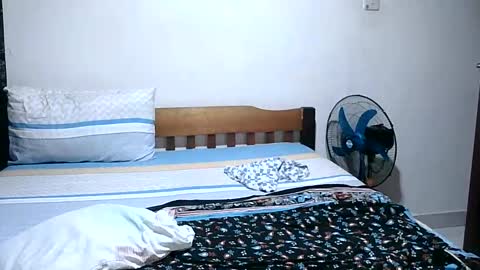 loreen online show from November 18, 8:57 pm