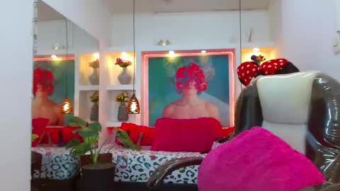 lore online show from September 10, 11:21 am