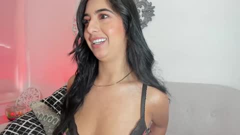 L O R E N online show from December 22, 6:59 pm