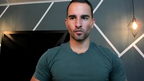  L O R E N Z O  Thumbs Up help  online show from January 20, 5:48 pm