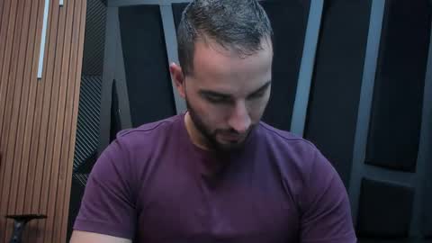  L O R E N Z O  Thumbs Up help  online show from September 26, 5:17 pm