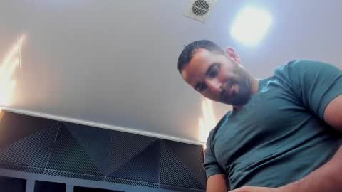  L O R E N Z O  Thumbs Up help  online show from October 17, 5:15 pm