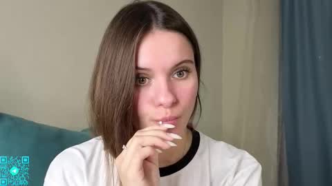 Snapshot of lorettadunnelli chatting on October 25, 5:40 pm Chloe for Fan BlackHole online show from October 25, 5:40 pm