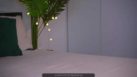 Snapshot of lorettelorenaa chatting on October 12, 5:50 am LoretteLorena online show from October 12, 5:50 am