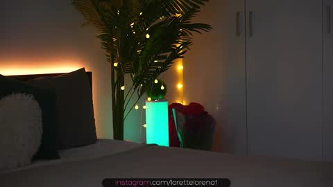 Snapshot of lorettelorenaa chatting on October 21, 4:57 am LoretteLorena online show from October 21, 4:57 am