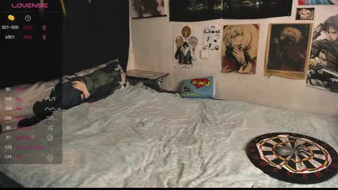 Lori online show from February 1, 9:08 pm