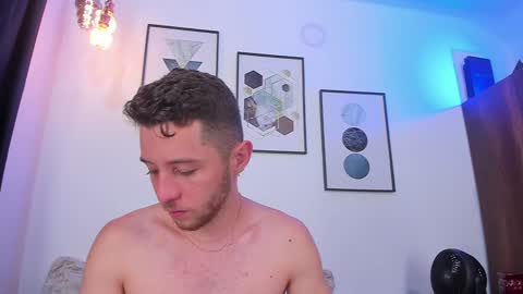 Snapshot of los_juanes chatting on January 7, 9:35 pm JUAN JUAN online show from January 7, 9:35 pm