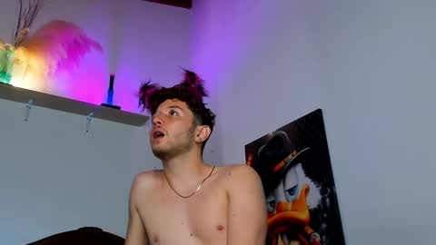 Snapshot of los_juanes chatting on September 15, 10:37 am JUAN JUAN online show from September 15, 10:37 am