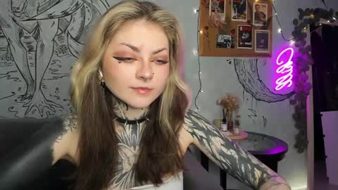 Snapshot of lostallice chatting on January 28, 5:32 am lostallice online show from January 28, 5:32 am