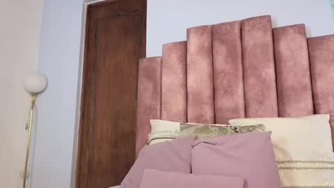 Snapshot of lou_rosse chatting on January 30, 8:10 pm Lou Rosse online show from January 30, 8:10 pm