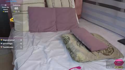 Snapshot of lou_rosse chatting on February 24, 11:19 pm Lou Rosse online show from February 24, 11:19 pm