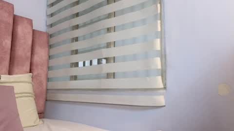 Snapshot of lou_rosse chatting on February 27, 9:47 pm Lou Rosse online show from February 27, 9:47 pm