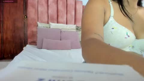 Snapshot of lou_rosse chatting on September 17, 9:27 pm Lou Rosse online show from September 17, 9:27 pm