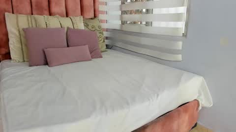 Snapshot of lou_rosse chatting on October 4, 8:29 pm Lou Rosse online show from October 4, 8:29 pm