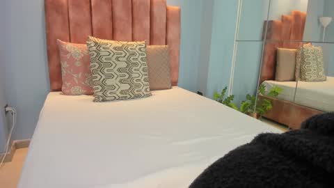 Snapshot of lou_rosse chatting on November 14, 9:46 pm Lou Rosse online show from November 14, 9:46 pm