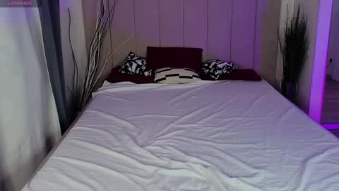 Snapshot of louie_evans chatting on September 8, 8:52 pm louie_evans online show from September 8, 8:52 pm