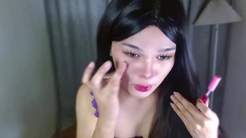 Snapshot of louilalicious chatting on October 15, 1:17 am louilalicious online show from October 15, 1:17 am