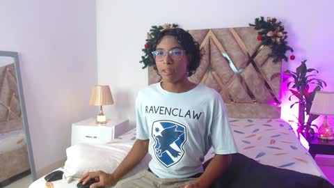 Louis Valdz online show from December 14, 8:51 pm