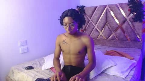 Louis Valdz online show from January 2, 5:07 pm