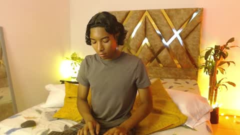 Louis Valdz online show from January 13, 8:15 pm