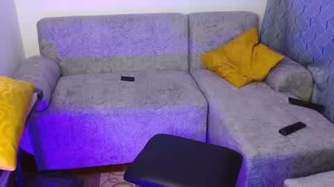 Louis Valdz online show from January 18, 9:34 pm