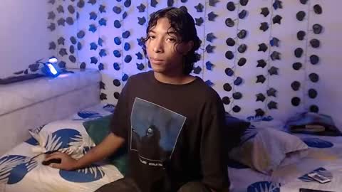 Louis Valdz online show from February 17, 8:36 pm