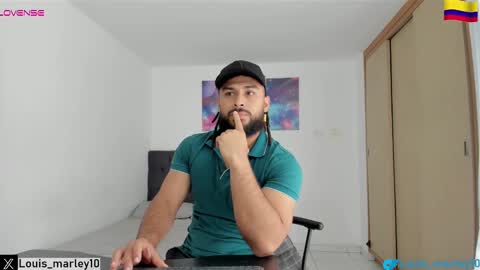 louis_marley_ online show from September 18, 3:58 pm