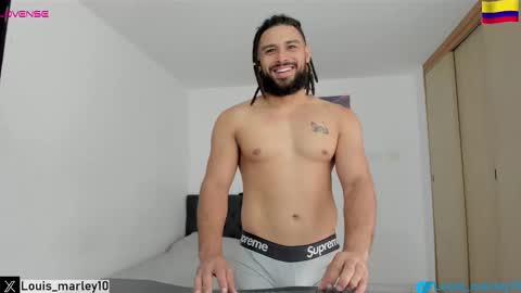 louis_marley_ online show from October 8, 8:50 pm