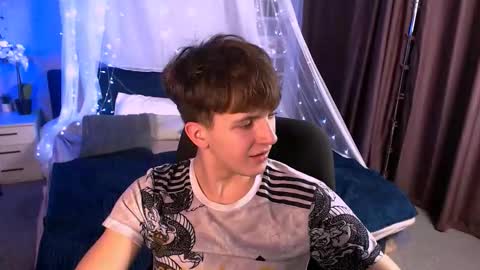 your dream  online show from November 23, 9:03 pm