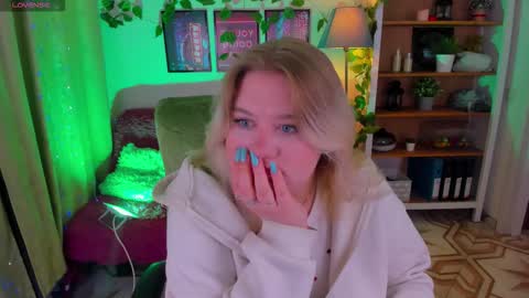 Loise online show from November 30, 10:25 pm