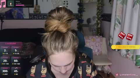 Snapshot of lovalentine chatting on September 12, 6:13 am Lo Valentine online show from September 12, 6:13 am