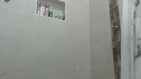 Snapshot of love_gatubela chatting on October 25, 4:57 pm Nina online show from October 25, 4:57 pm