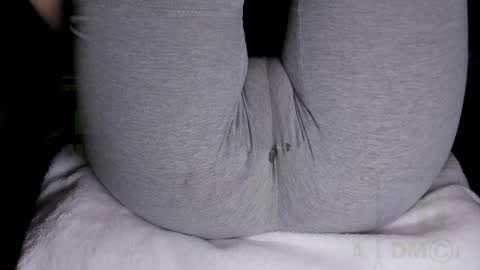 Snapshot of love_hard_kiru chatting on December 2, 9:56 am Kira online show from December 2, 9:56 am