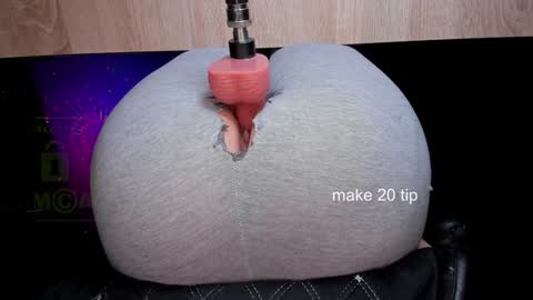 Snapshot of love_hard_kiru chatting on December 7, 1:18 pm Kira online show from December 7, 1:18 pm