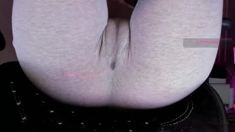 Snapshot of love_hard_kiru chatting on October 14, 10:49 am Kira online show from October 14, 10:49 am