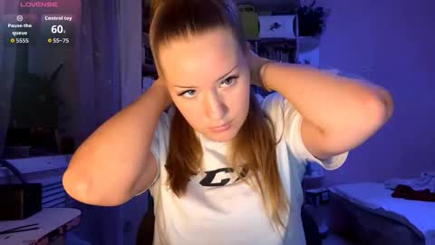 Megan online show from October 10, 3:55 pm