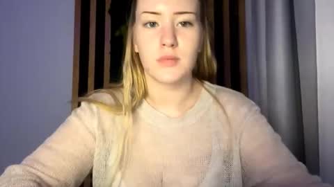 Megan online show from November 14, 4:28 pm