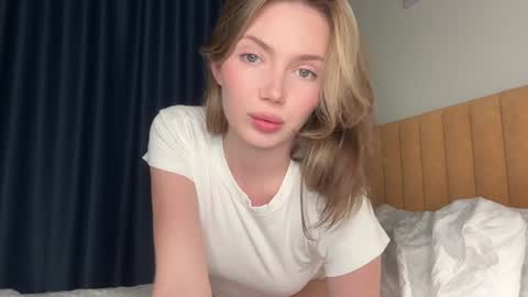 Snapshot of love_machine_ chatting on September 21, 5:58 pm Sofi online show from September 21, 5:58 pm