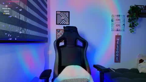 Sharol Leon online show from February 22, 12:38 am