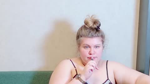 Ally online show from December 19, 3:52 pm