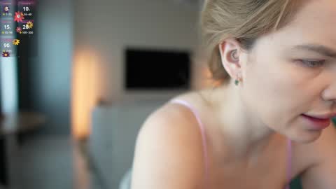 love you to123 online show from November 23, 7:41 am