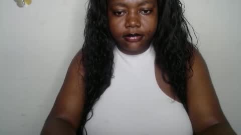 Snapshot of lovecumsluttie chatting on November 29, 1:03 pm mila online show from November 29, 1:03 pm