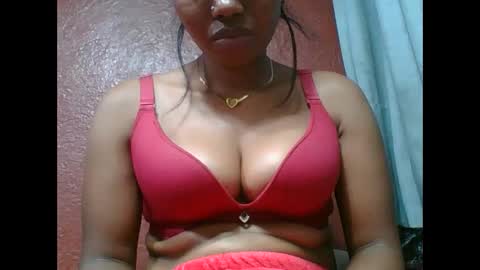 loveinlife750427 online show from September 9, 7:02 pm