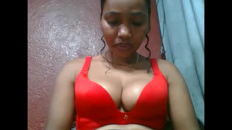 loveinlife750427 online show from September 25, 6:17 am