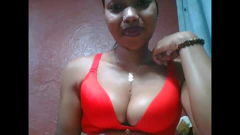 loveinlife750427 online show from October 4, 6:22 am