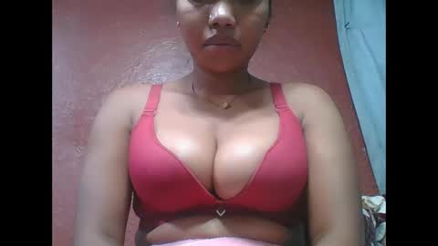 loveinlife750427 online show from October 21, 2:12 am